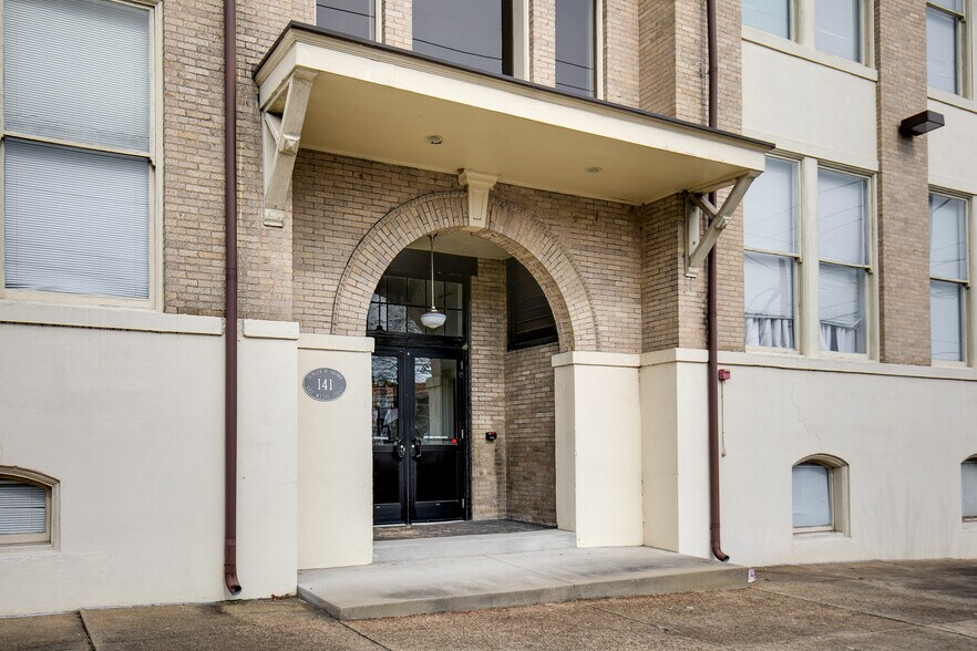More Photos Of 141 E Wythe St, Petersburg Apartments For Sale