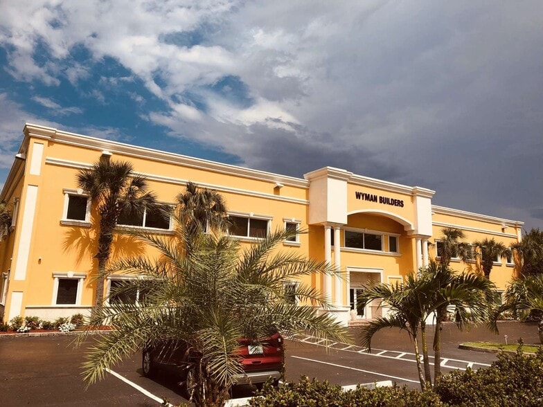 Primary Photo Of 1100 S Powerline Rd, Deerfield Beach Showroom For Lease