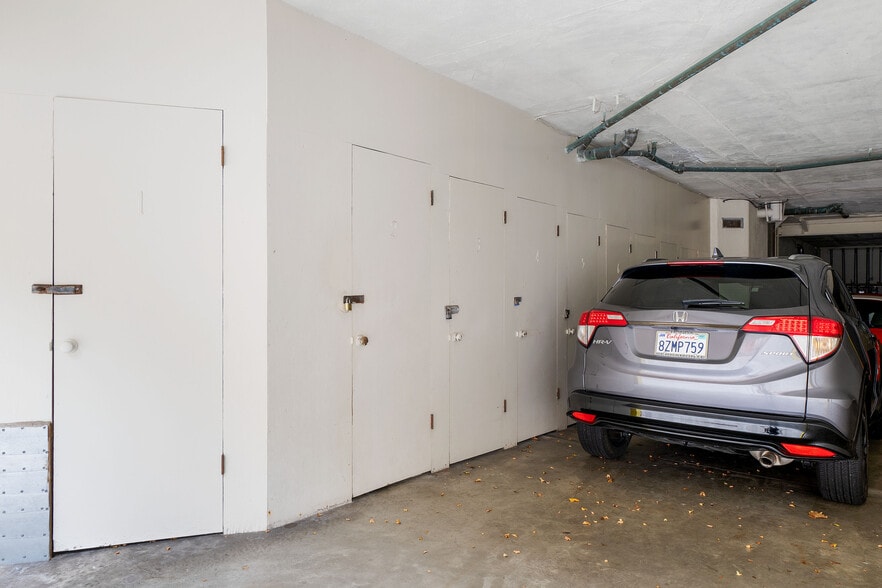 More Photos Of 447 34th Ave, San Francisco Apartments For Sale
