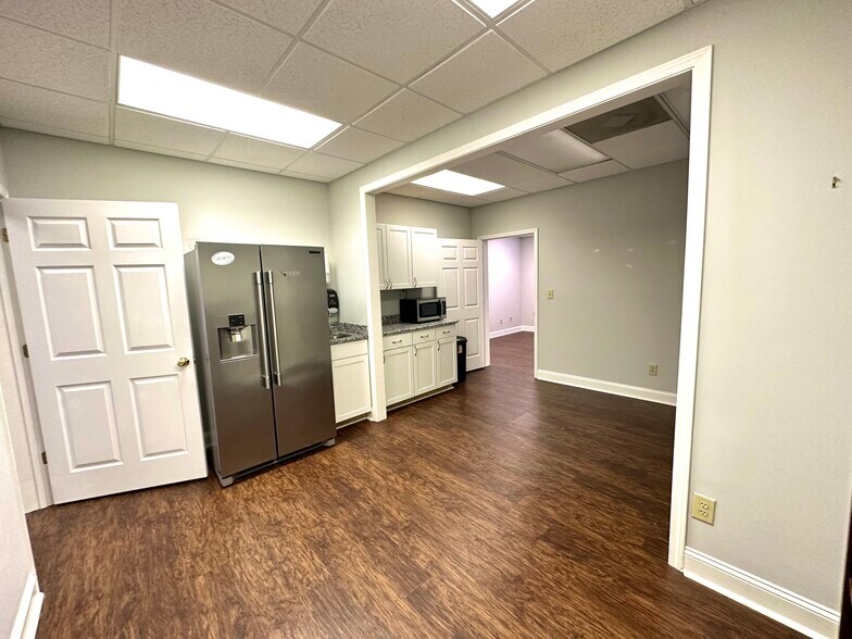 More Photos Of 1818 E Main St, Easley Unknown For Lease