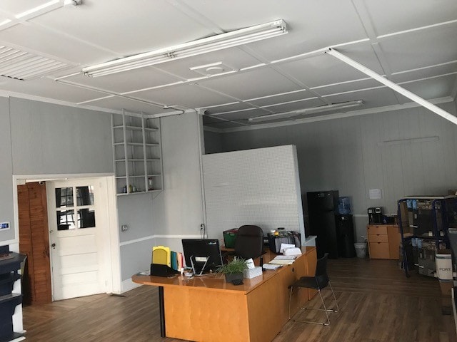 More Photos Of 231 W Market St, Anderson Warehouse For Lease