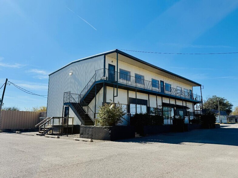 More Photos Of 1315 24th Ave SW, Norman Office For Lease