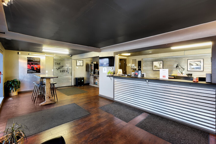 More Photos Of 3001 E Platte Ave, Colorado Springs Service For Sale