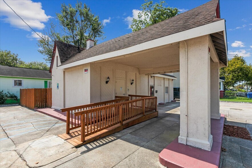 More Photos Of 1356 25th St, Newport News Medical For Sale