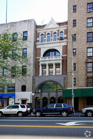 More Photos Of 55 W 86th St, New York Apartments For Lease