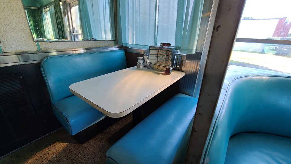 More Photos Of 9955 Warwick Blvd, Newport News Restaurant For Sale