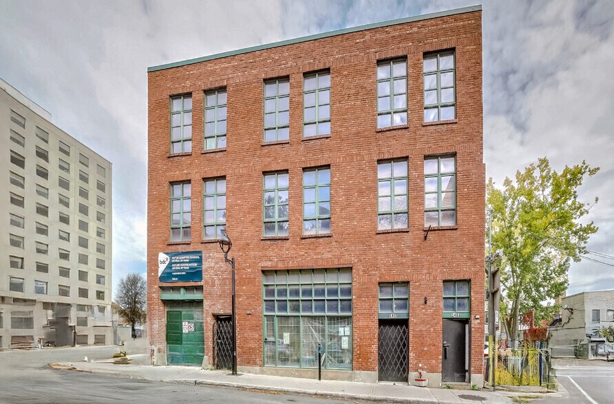 More Photos Of 1453-1455 Rue Saint-Timothée, Montréal Office For Sale