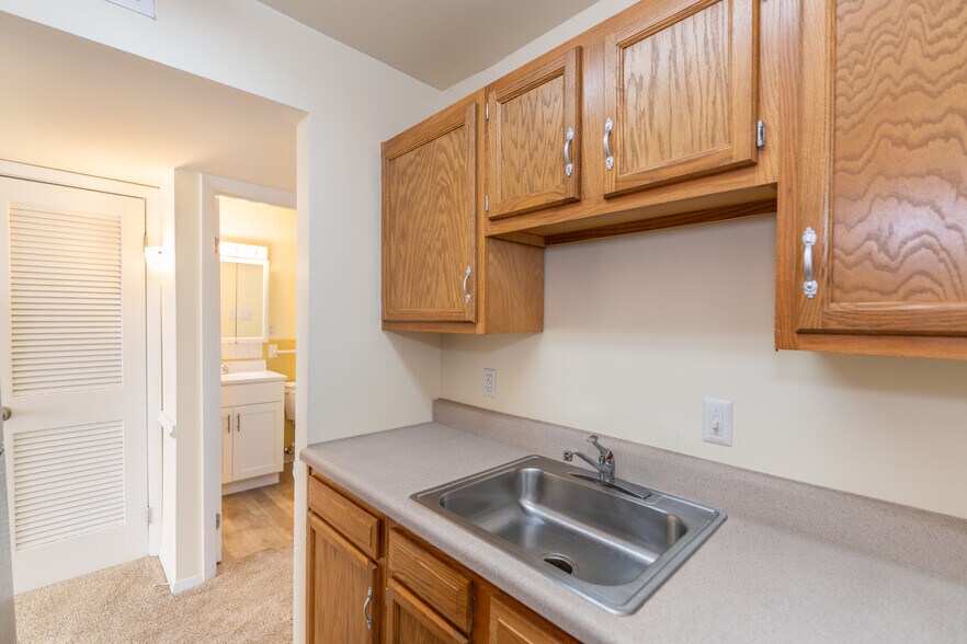 More Photos Of 495 Nelson Dr, Newport News Apartments For Sale