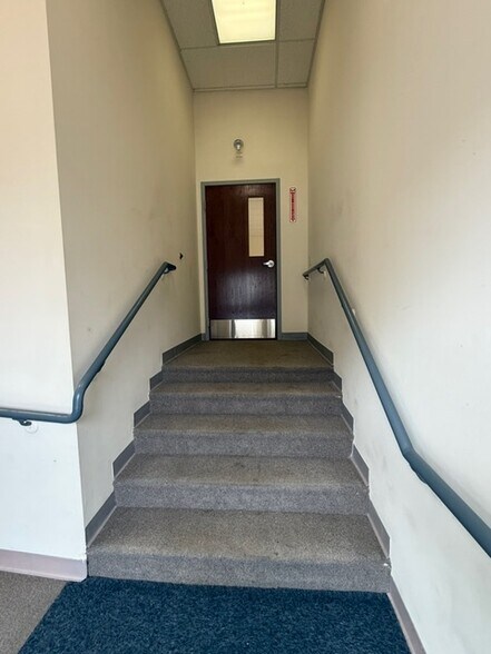 More Photos Of 20 E Main St, Nanticoke Office For Lease