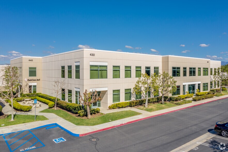More Photos Of 420 Goddard, Irvine Warehouse For Lease
