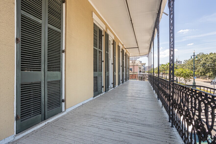 More Photos Of 1031 Saint Philip St, New Orleans Storefront Retail Residential For Sale
