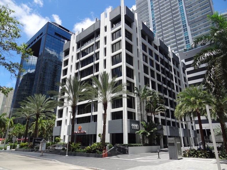 More Photos Of 1110 Brickell Ave, Miami Office For Sale