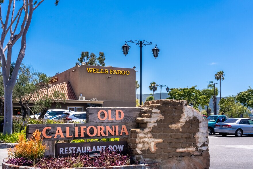 More Photos Of 950 Boardwalk, San Marcos Office For Sale