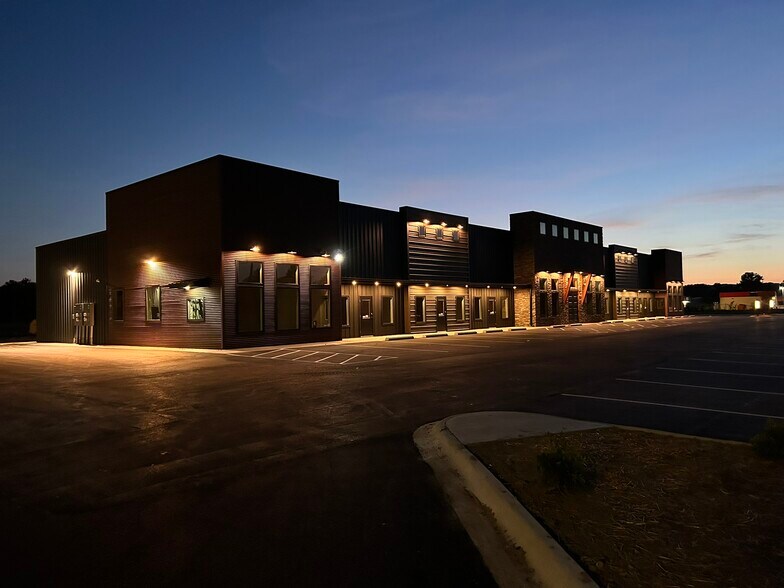 More Photos Of 2355 Center St, Fayetteville General Retail For Sale