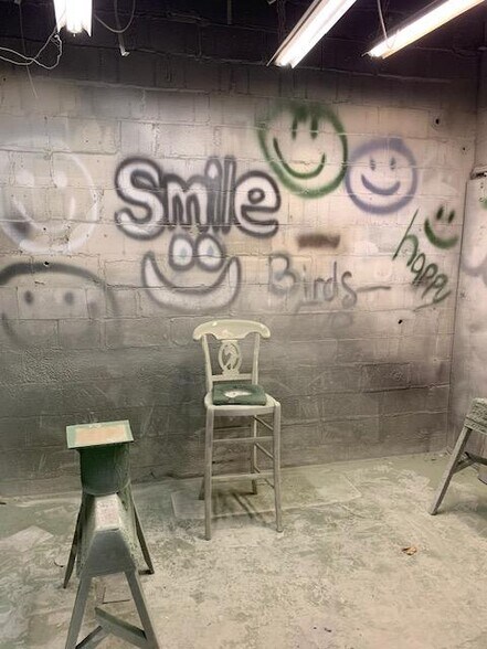 More Photos Of 26 Logan Ave, Glens Falls Warehouse For Lease