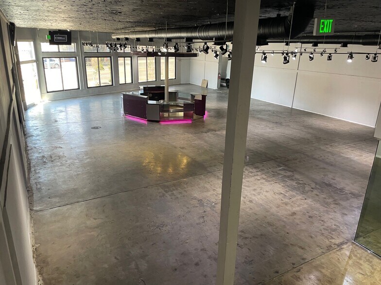 More Photos Of 4900-4906 Lankershim Blvd, North Hollywood Freestanding For Lease