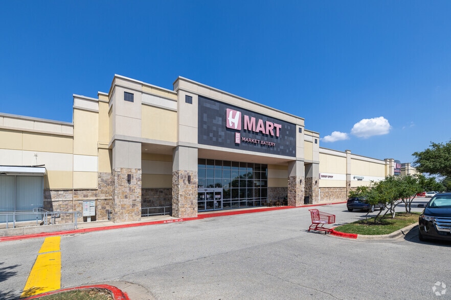 More Photos Of 11301 Lakeline Blvd, Austin Storefront For Lease