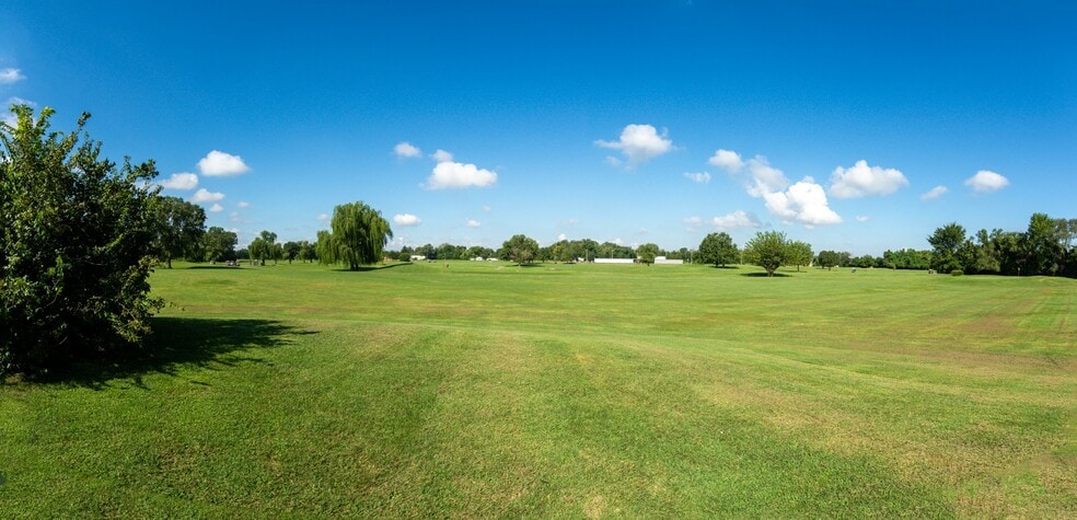 More Photos Of 3500 Kingshighway, East Saint Louis Golf Course Driving Range For Sale