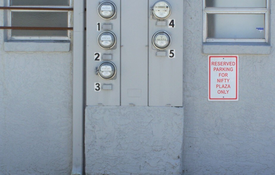 More Photos Of 1211 Miramar St, Cape Coral Office For Sale