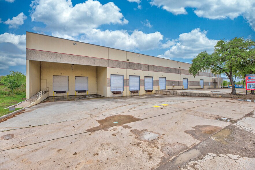 More Photos Of 1411 Hutchins St, Houston Warehouse For Lease
