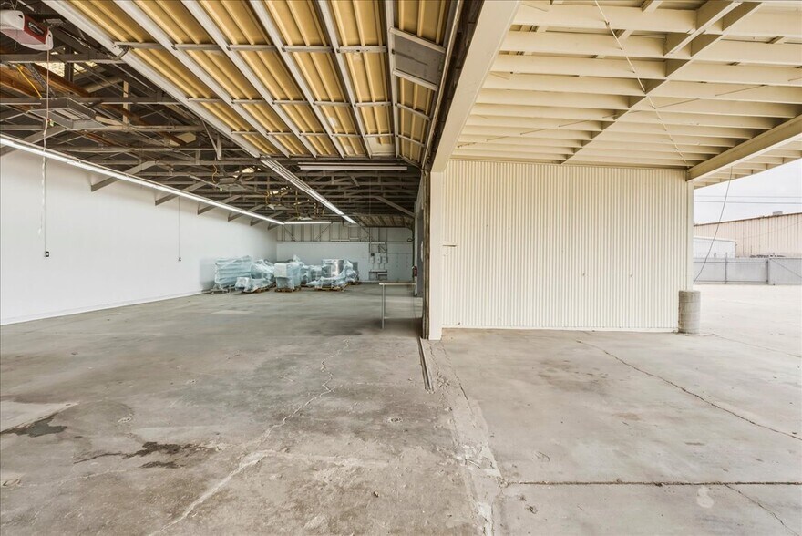 More Photos Of 414 N O St, Lompoc Warehouse For Sale