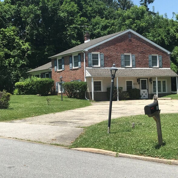 Primary Photo Of 11 Anthony Wayne Dr, Wayne Medical For Sale
