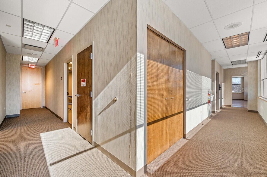 More Photos Of 505 Eagleview Blvd, Exton Unknown For Lease