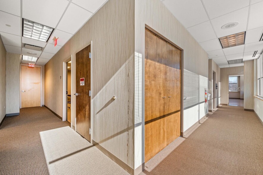 More Photos Of 505 Eagleview Blvd, Exton Unknown For Lease