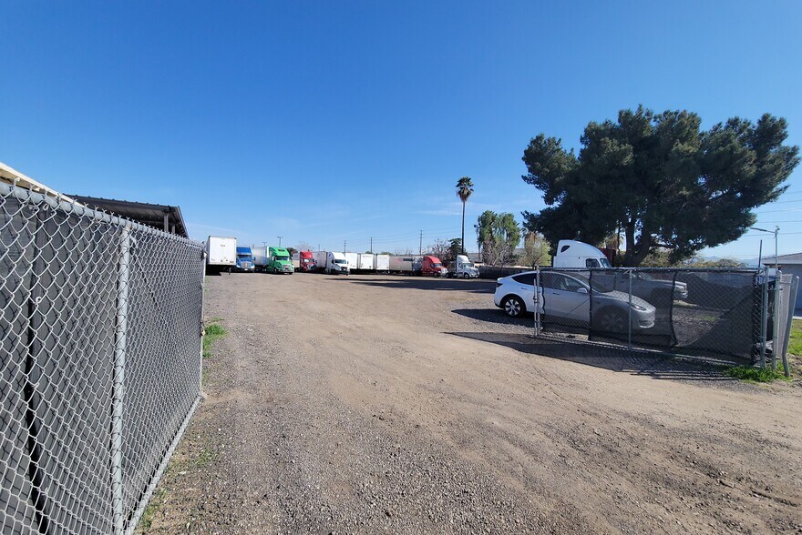 More Photos Of 1245 S Washington Ave, San Bernardino Truck Terminal For Sale
