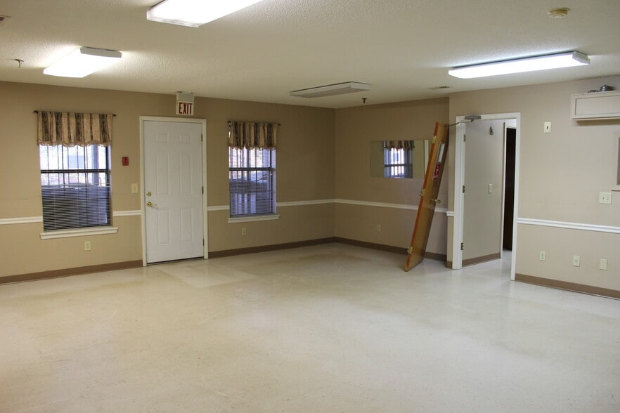 More Photos Of 1324-1325 Highway 195, Jasper Assisted Living For Sale