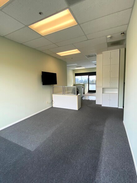 More Photos Of 7010 Soquel Dr, Aptos Office For Lease