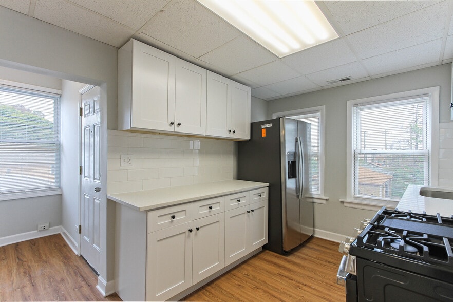 More Photos Of 6046 W Giddings, Chicago Apartments For Sale