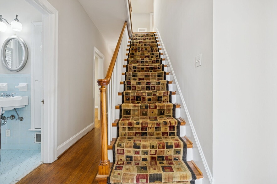More Photos Of 502 Hazelwood Dr, Smyrna Loft Creative Space For Lease