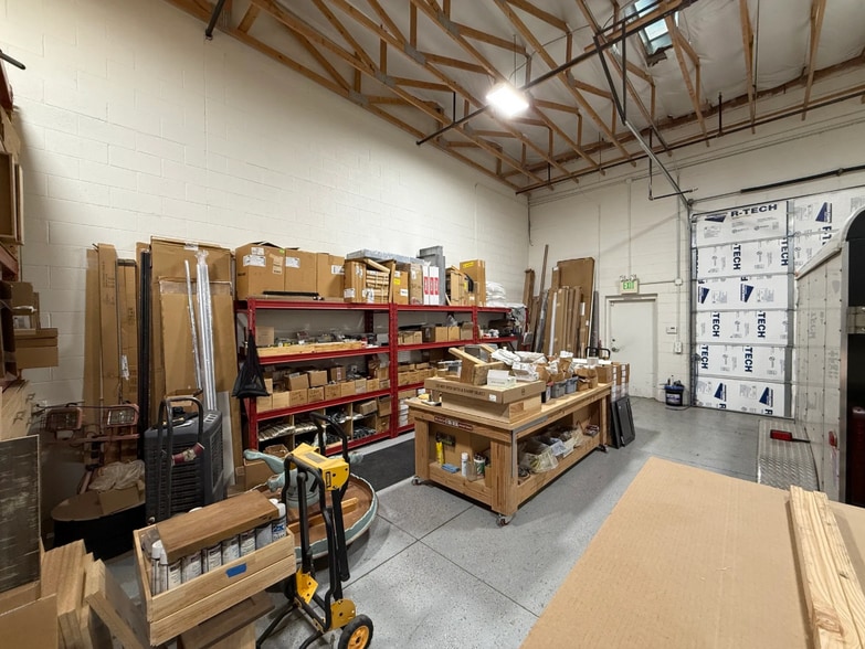 More Photos Of 1324 N Farrell Ct, Gilbert Warehouse For Sale