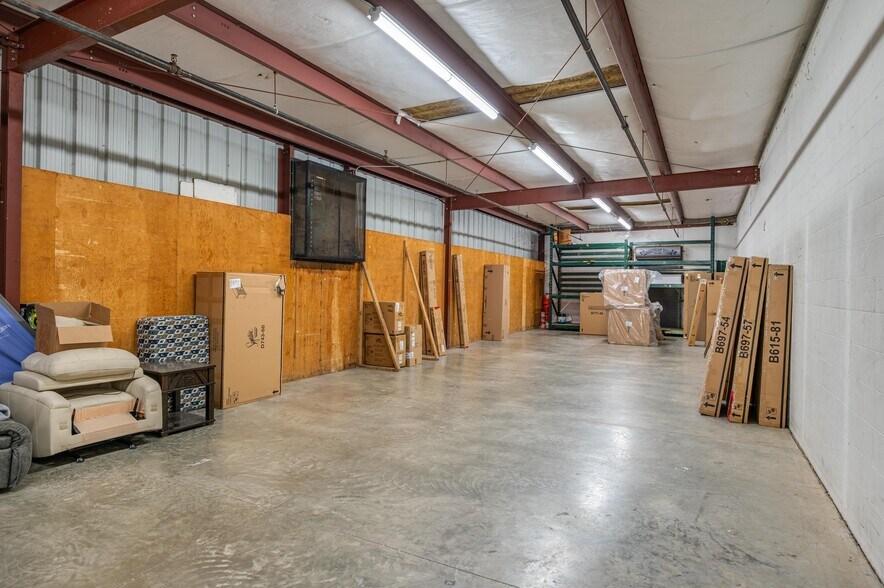 More Photos Of 126 State Road 60 W, Lake Wales Freestanding For Sale