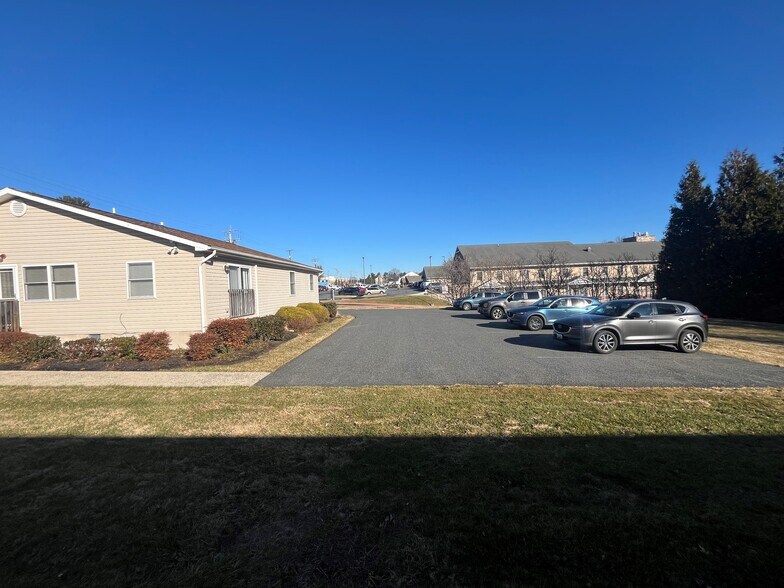 More Photos Of 2231 Old Emmorton Rd, Bel Air Office For Sale