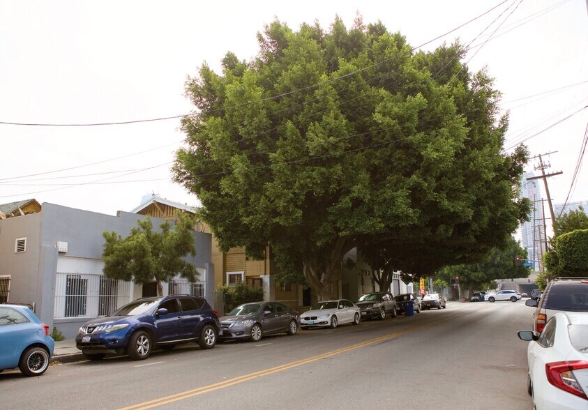 More Photos Of 1415 W 11th St, Los Angeles Land For Sale