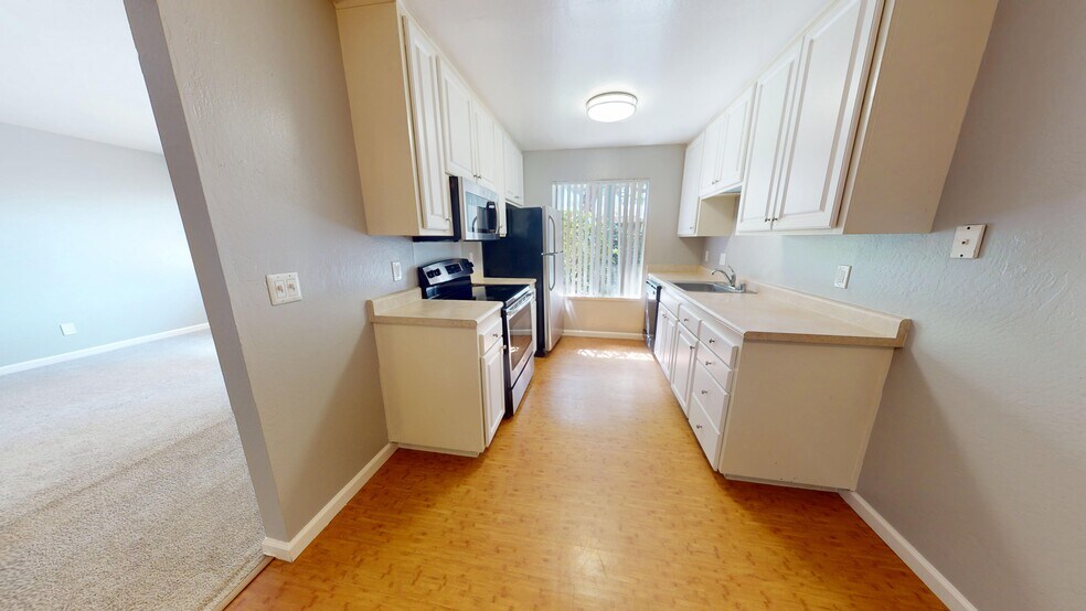 More Photos Of 1211 Paru St, Alameda Apartments For Sale
