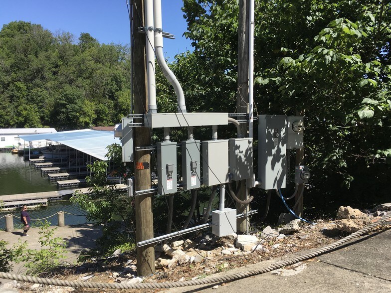 More Photos Of 136 S Homestead Ln, Lancaster Marina For Sale