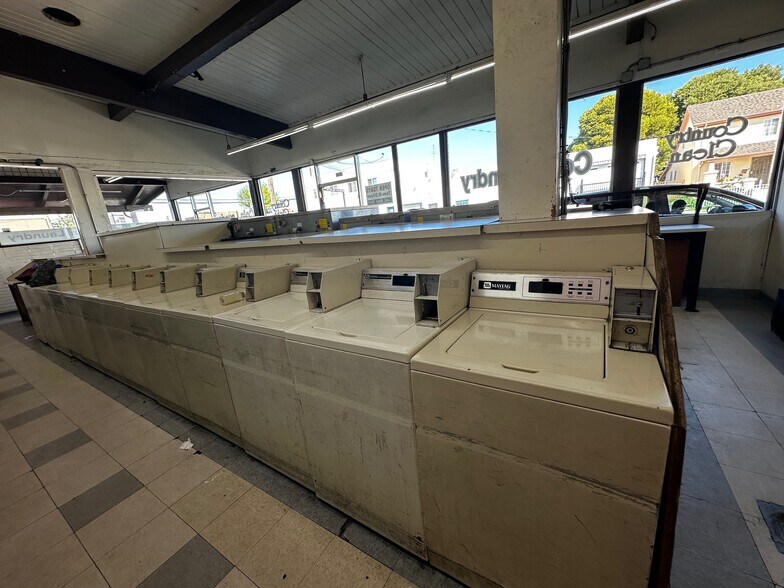 More Photos Of 1861 Orchard Ave, San Leandro Supermarket For Lease