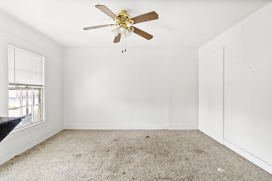 More Photos Of 928 University Ave, Huntsville Apartments For Sale