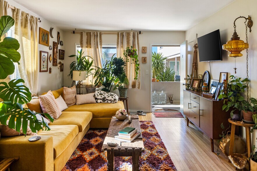 More Photos Of 156 Paseo de la Concha, Redondo Beach Multifamily For Sale