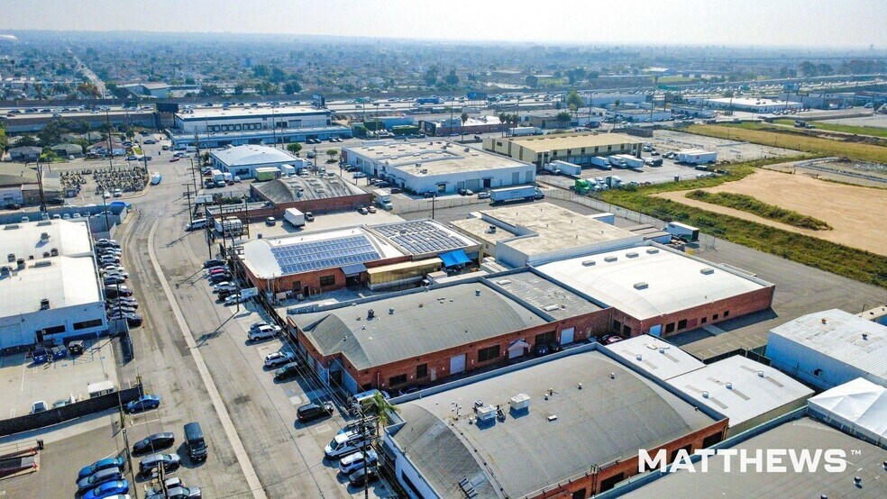 More Photos Of 5260 W 104th St, Los Angeles Warehouse For Lease