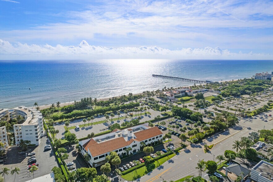 More Photos Of 2875 S Ocean Blvd, Palm Beach Office For Lease
