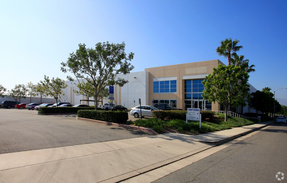 More Photos Of 1522 Bentley Dr, Corona Warehouse For Lease
