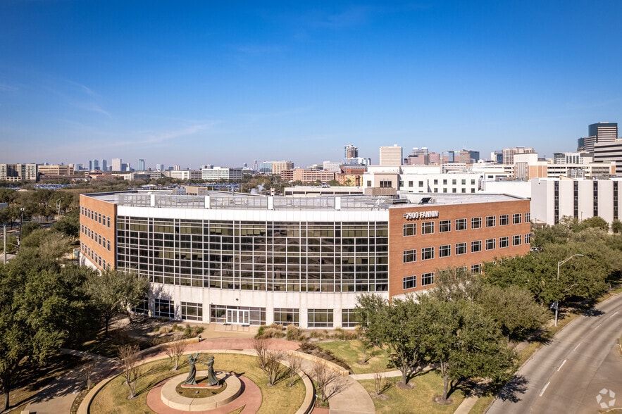 More Photos Of 7900 Fannin St, Houston Medical For Lease