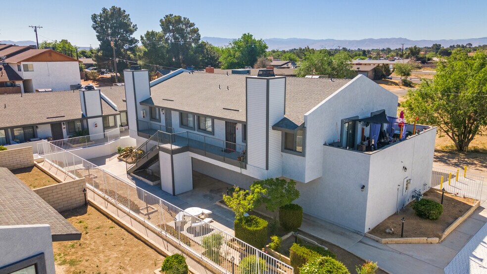 More Photos Of 19087 Allegheny Rd, Apple Valley Apartments For Sale