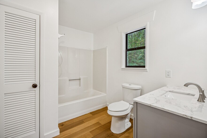 More Photos Of 4113 White Oak Dr, Hiawassee Apartments For Sale
