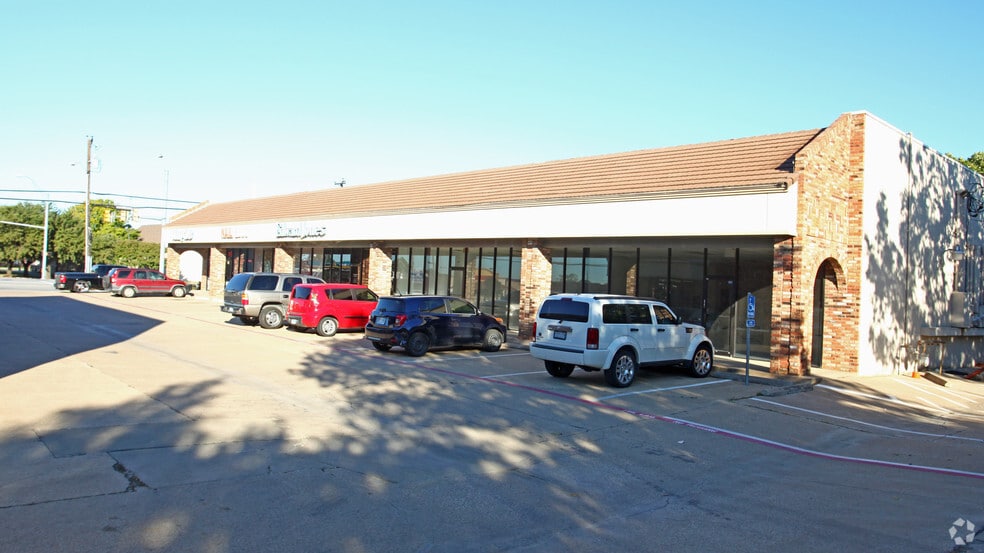 More Photos Of 5300-5322 Davis Blvd, North Richland Hills Unknown For Lease