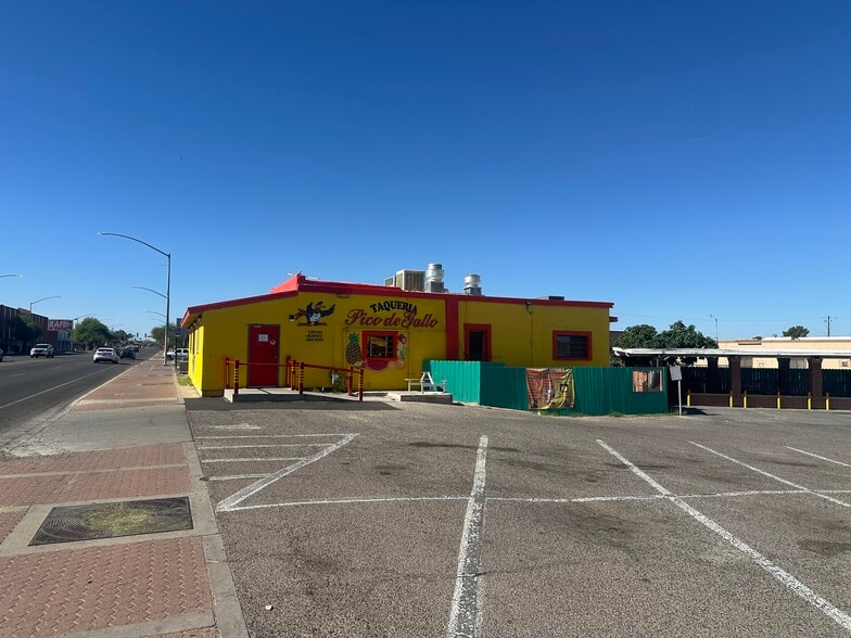 More Photos Of 2618 S 6th Ave, Tucson Restaurant For Sale
